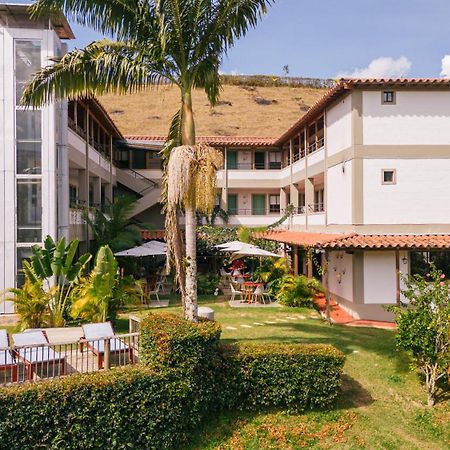 Soy Local Guatape Hotel ภายนอก รูปภาพ