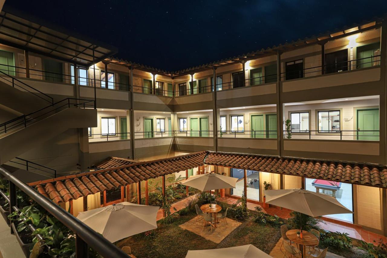 Soy Local Guatape Hotel ภายนอก รูปภาพ