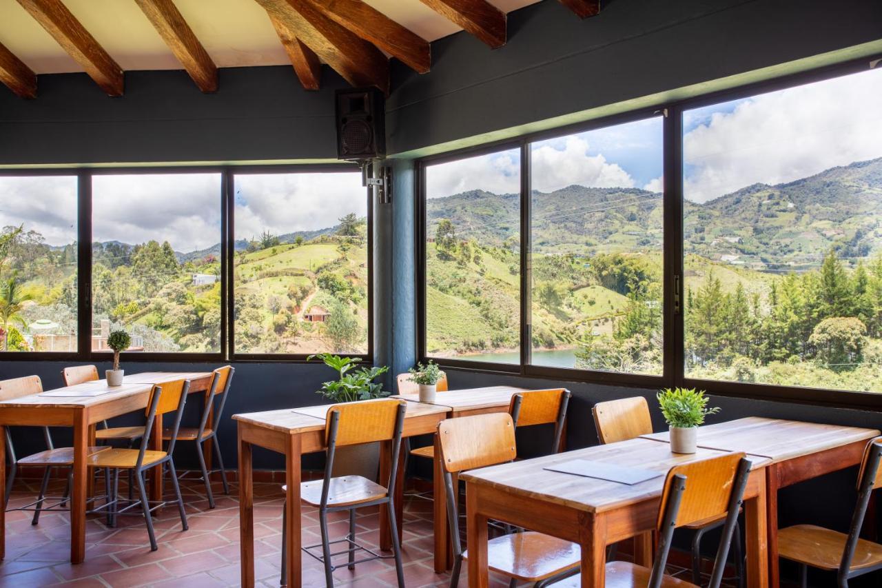 Soy Local Guatape Hotel ภายนอก รูปภาพ